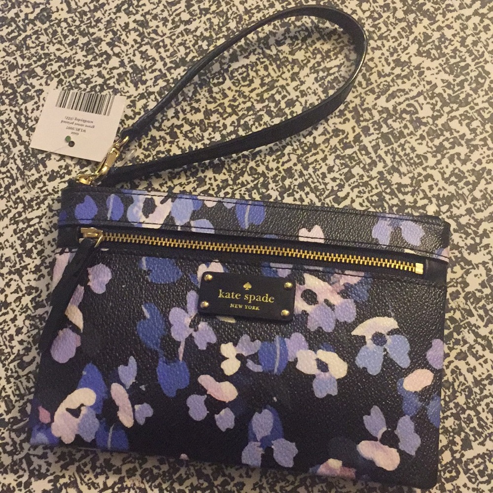 Brand New Kate Spade Wristlet!